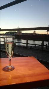 champagne at the opera